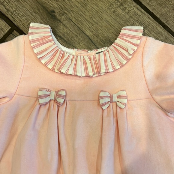 Petit Confection European branded outfit with bow detail! - Picture 2 of 7